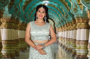 Green Embroidered Net Readymade Lehenga Cholis 5