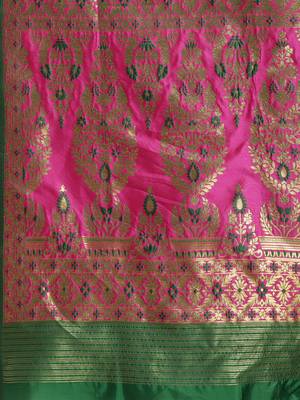 Green woven silk blend saree with blouse 4
