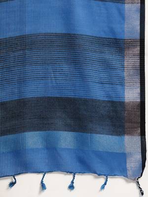 Blue woven linen saree with blouse 3