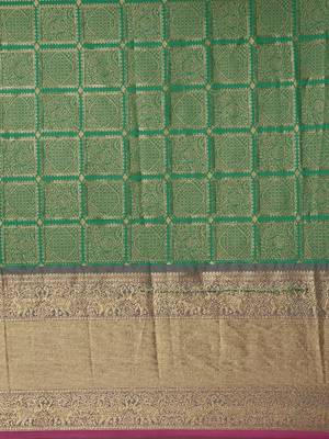 Green woven silk blend saree with blouse 3