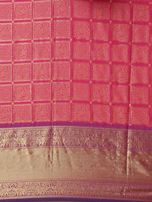Pink woven silk blend saree with blouse 3