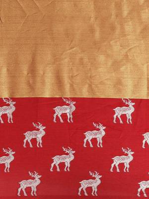 Gold Woven Silk Blend Saree With Blouse 3