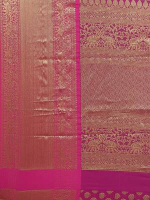 Green woven silk blend saree with blouse 4