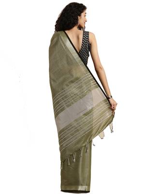 Green woven linen saree with blouse 2
