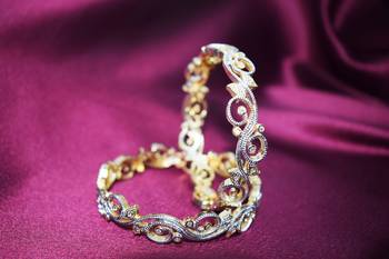 Gold bangles-and-bracelets 2