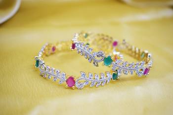 Gold bangles-and-bracelets 2