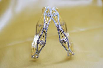 Gold bangles-and-bracelets 2