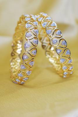 Gold bangles-and-bracelets 1