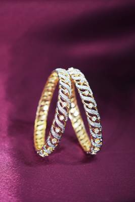 Gold bangles-and-bracelets 3