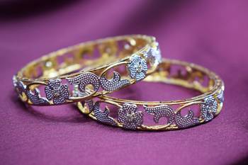 Gold bangles-and-bracelets 2