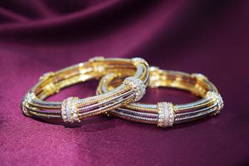 Gold bangles-and-bracelets 3