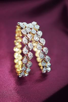 Gold bangles-and-bracelets 2