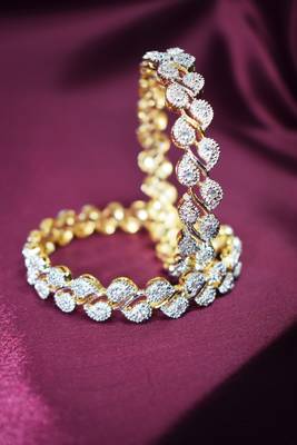 Gold bangles-and-bracelets 3