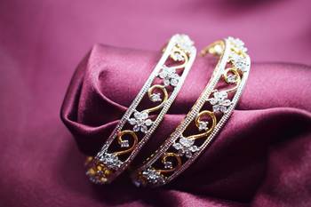 Gold bangles-and-bracelets 1