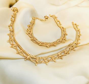 Gold anklets 1