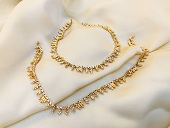 Gold anklets 1