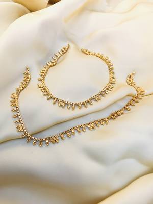 Gold anklets 2