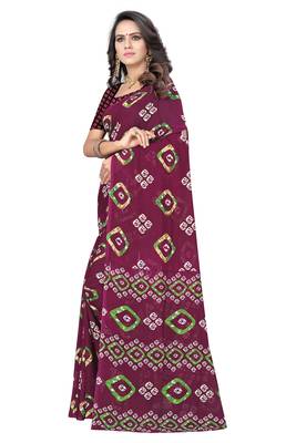 Magenta printed georgette saree with blouse 2