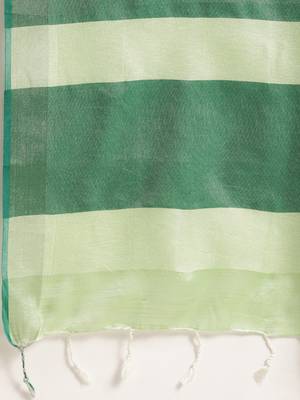 Green woven linen saree with blouse 4