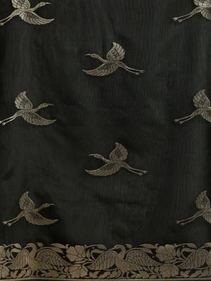 Black woven silk blend saree with blouse 3