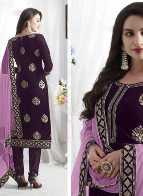 Purple Velvet Pakistani Salwar Kameez 2
