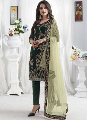 Green Velvet Pakistani Salwar Kameez 1