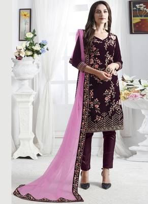 Purple Velvet Pakistani Salwar Kameez 2