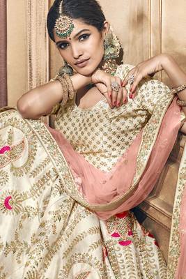 Cream Embroidered Silk Semi Stitched Lehenga 2