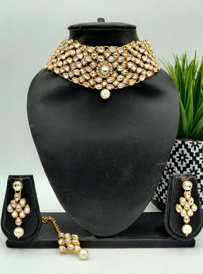 White kundan necklace sets 1