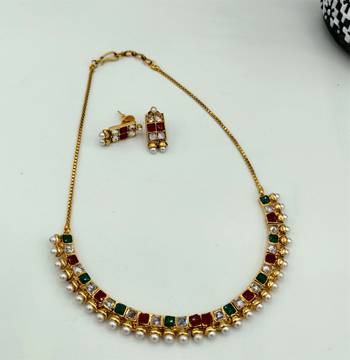 Multicolor Stone Studded Necklace Sets 4