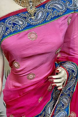 Pink Embroidered Pure Georgette Saree With Blouse 2
