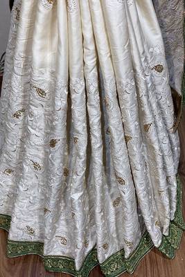 Off White Embroidered Pure Satin Saree With Blouse 3
