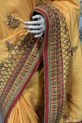 Yellow Embroidered Pure Georgette Saree With Blouse 3