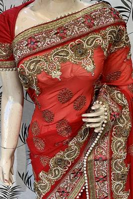 Red Embroidered Pure Georgette Saree With Blouse 2