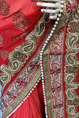 Red Embroidered Pure Georgette Saree With Blouse 4