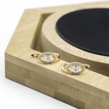 Gold earrings 1
