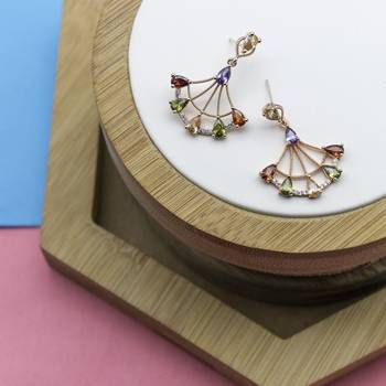 Gold earrings 2