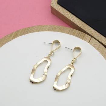 Gold earrings 2