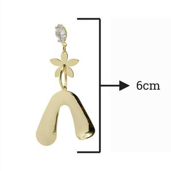 Gold earrings 3