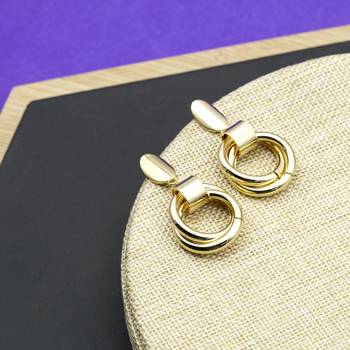 Gold earrings 1
