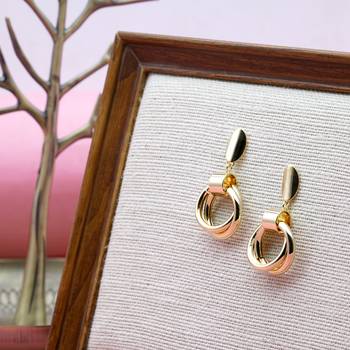 Gold earrings 2
