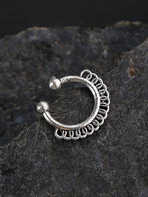 Silver nose-ring 1