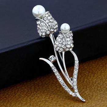 Silver cubic zirconia brooch 1