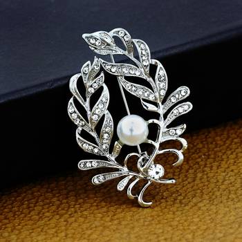 Silver cubic zirconia brooch 1