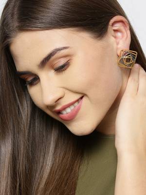 Gold earrings 2