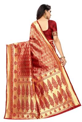 Red woven jacquard saree with blouse 3