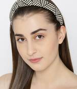 Black hair-accessories