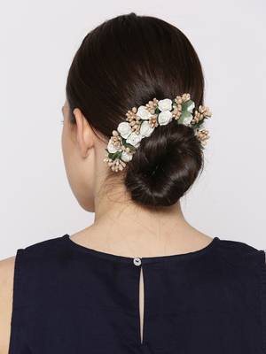 White hair-accessories 1