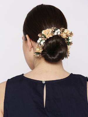 White hair-accessories 1