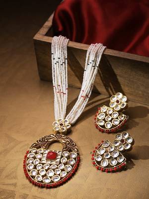 Red necklace-sets 1